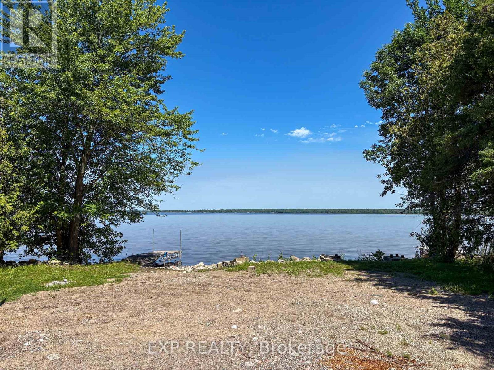 11 ENGINEER LANE, Horton, Ontario