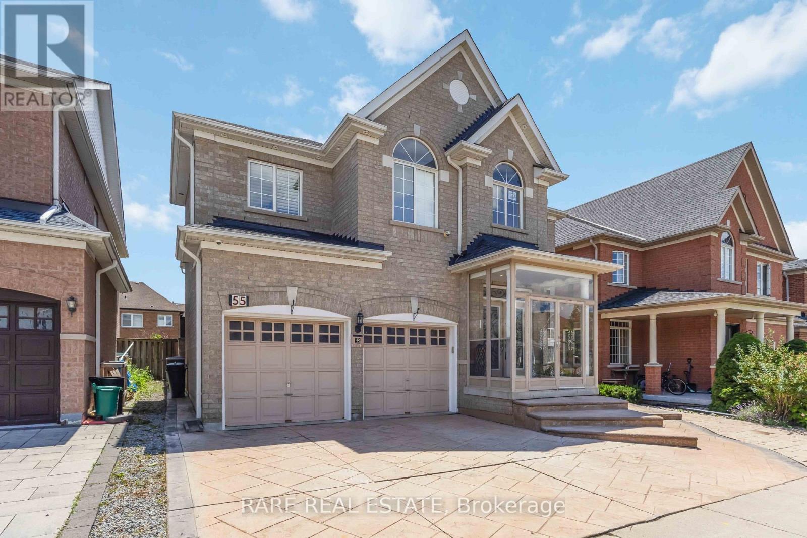 55 CASTLEMORE AVENUE, Markham (Berczy)