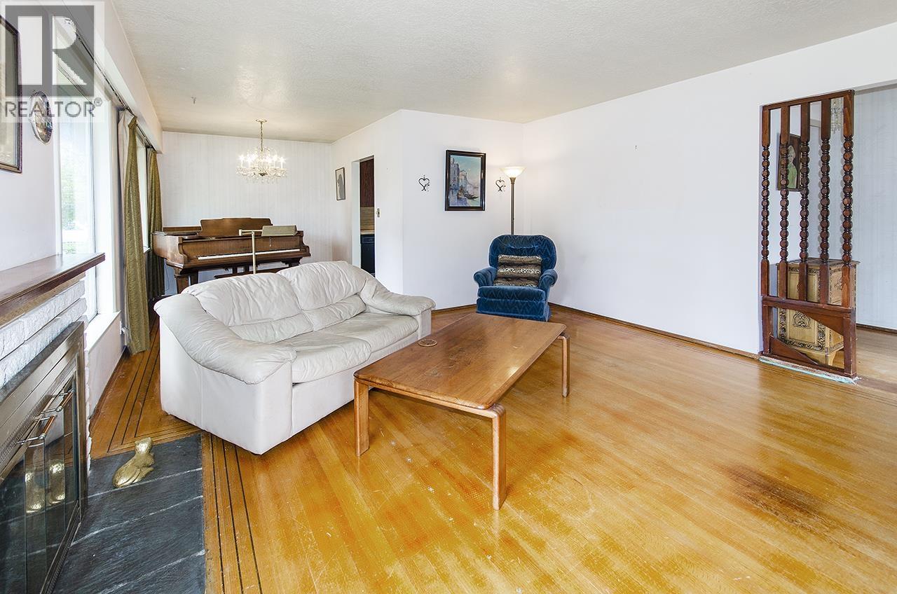 945 Caithness Crescent, Port Moody, British Columbia  V3H 1C4 - Photo 9 - R3145498