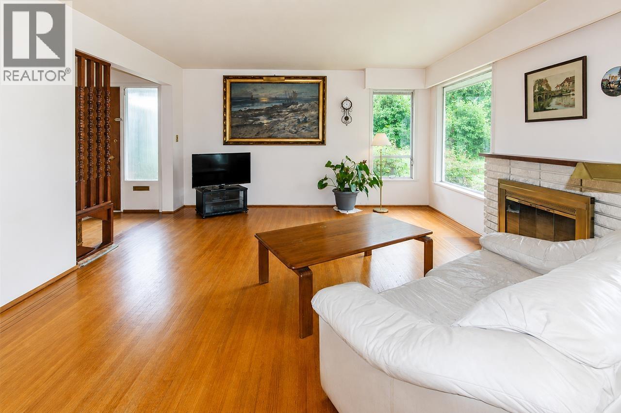 945 Caithness Crescent, Port Moody, British Columbia  V3H 1C4 - Photo 10 - R3145498