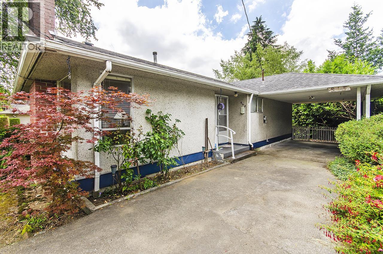 945 Caithness Crescent, Port Moody, British Columbia  V3H 1C4 - Photo 4 - R3145498