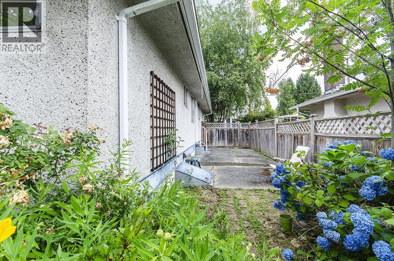 945 Caithness Crescent, Port Moody, British Columbia  V3H 1C4 - Photo 22 - R3145498