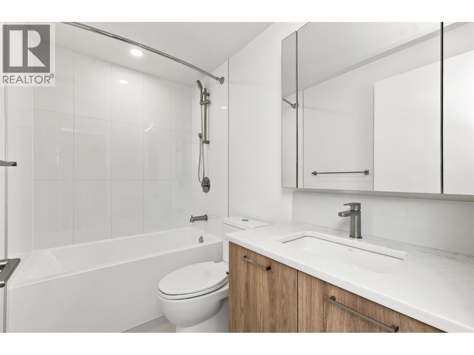 427 82 First Street, New Westminster, British Columbia  V3L 0L8 - Photo 11 - R3145720
