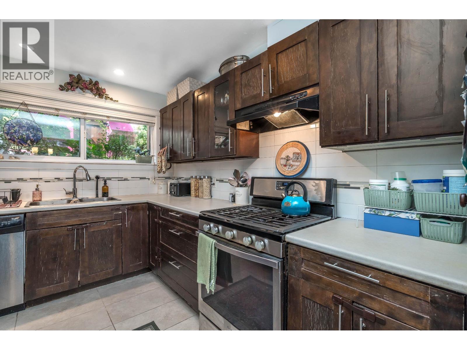 220 Cornell Way, Port Moody, British Columbia  V3H 3W2 - Photo 10 - R3145570