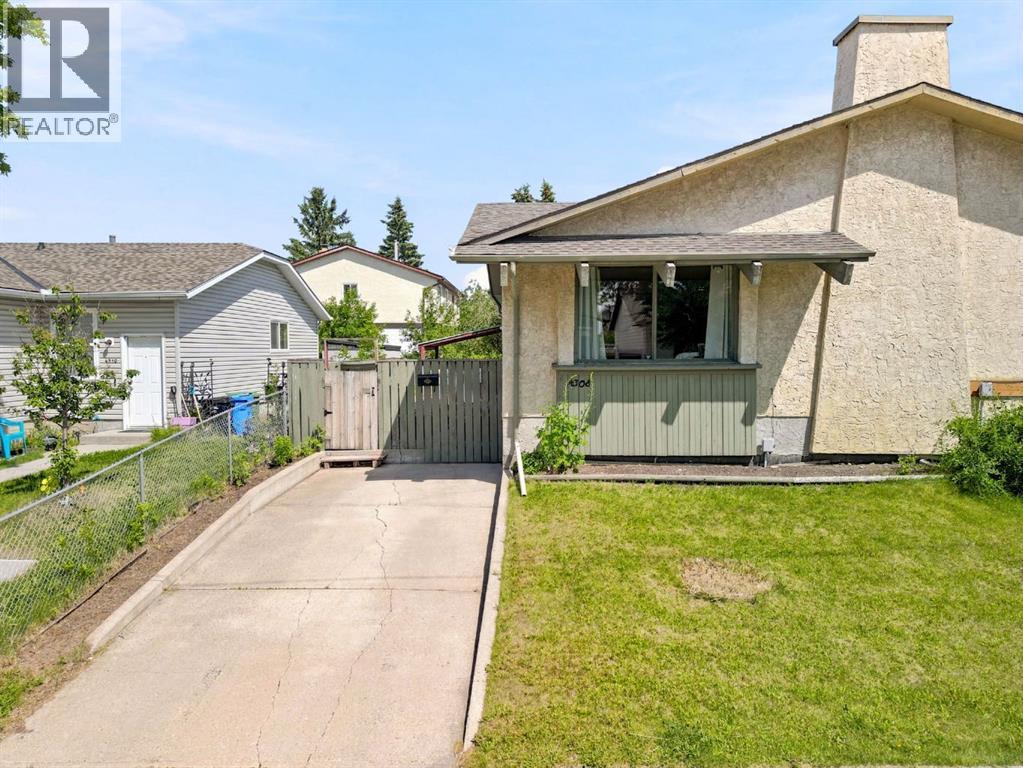 4308 38 Street Ne, Calgary, Alberta  T1Y 5S8 - Photo 2 - A2323384