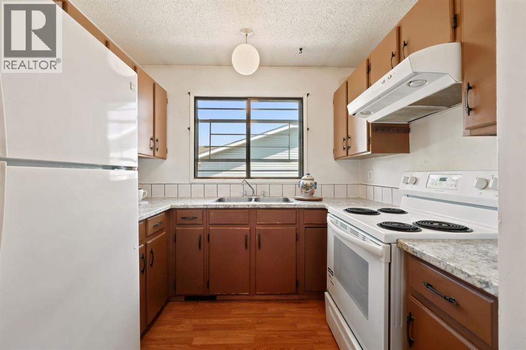 4308 38 Street Ne, Calgary, Alberta  T1Y 5S8 - Photo 12 - A2323384