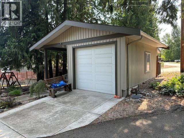 697 Viel Road, Sorrento, British Columbia  V0E 2W1 - Photo 92 - 10394034