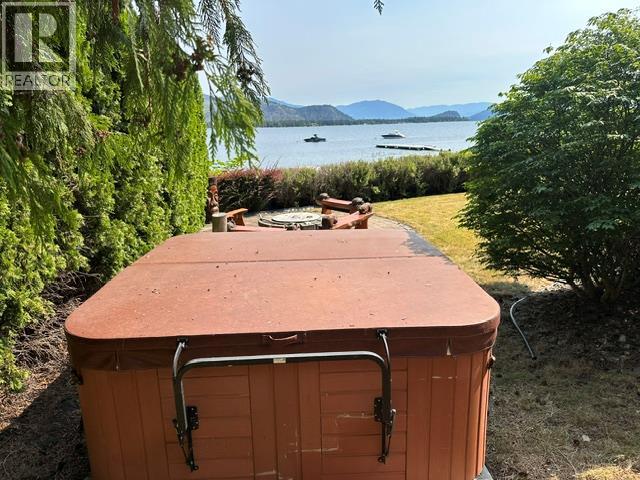 697 Viel Road, Sorrento, British Columbia  V0E 2W1 - Photo 87 - 10394034