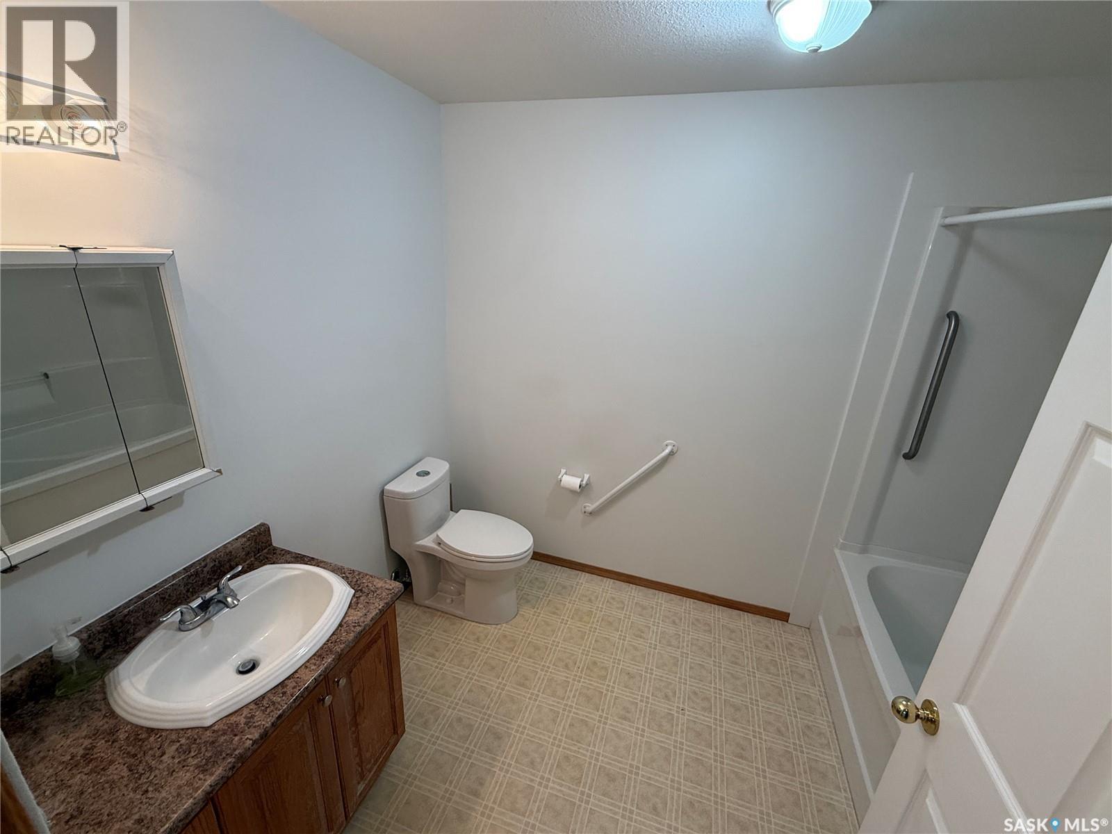 6 108 6th Avenue E, Shellbrook, Saskatchewan  S0J 2E0 - Photo 9 - SK042463