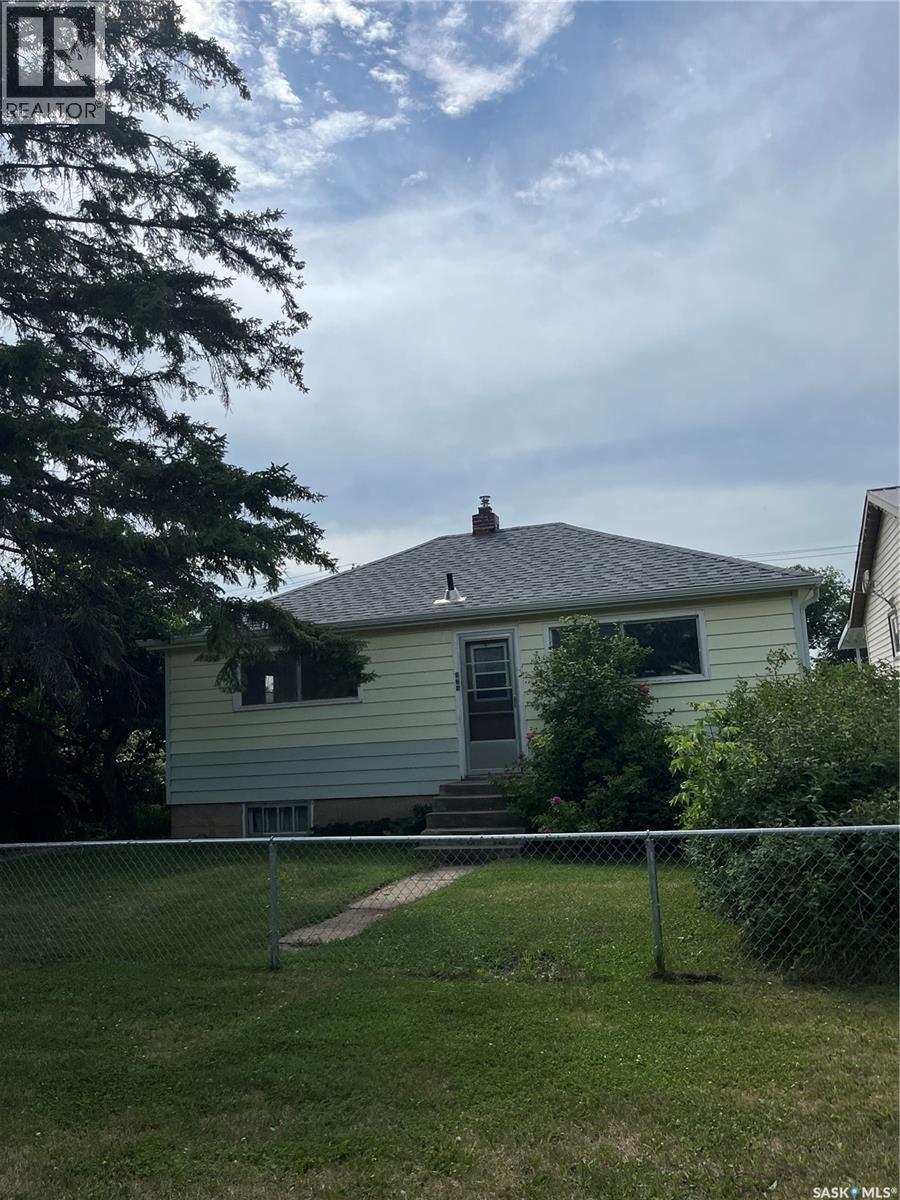 925 O AVENUE S, Saskatoon, Saskatchewan