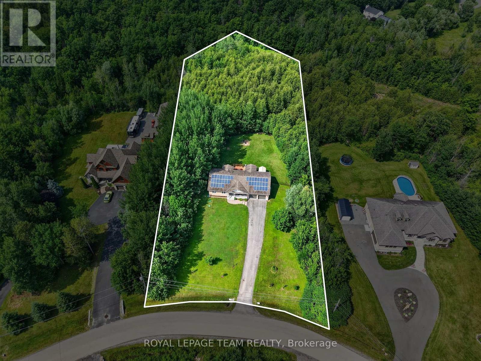 8115 Adam Baker Way, Ottawa, Ontario  K0A 2P0 - Photo 2 - X13559254
