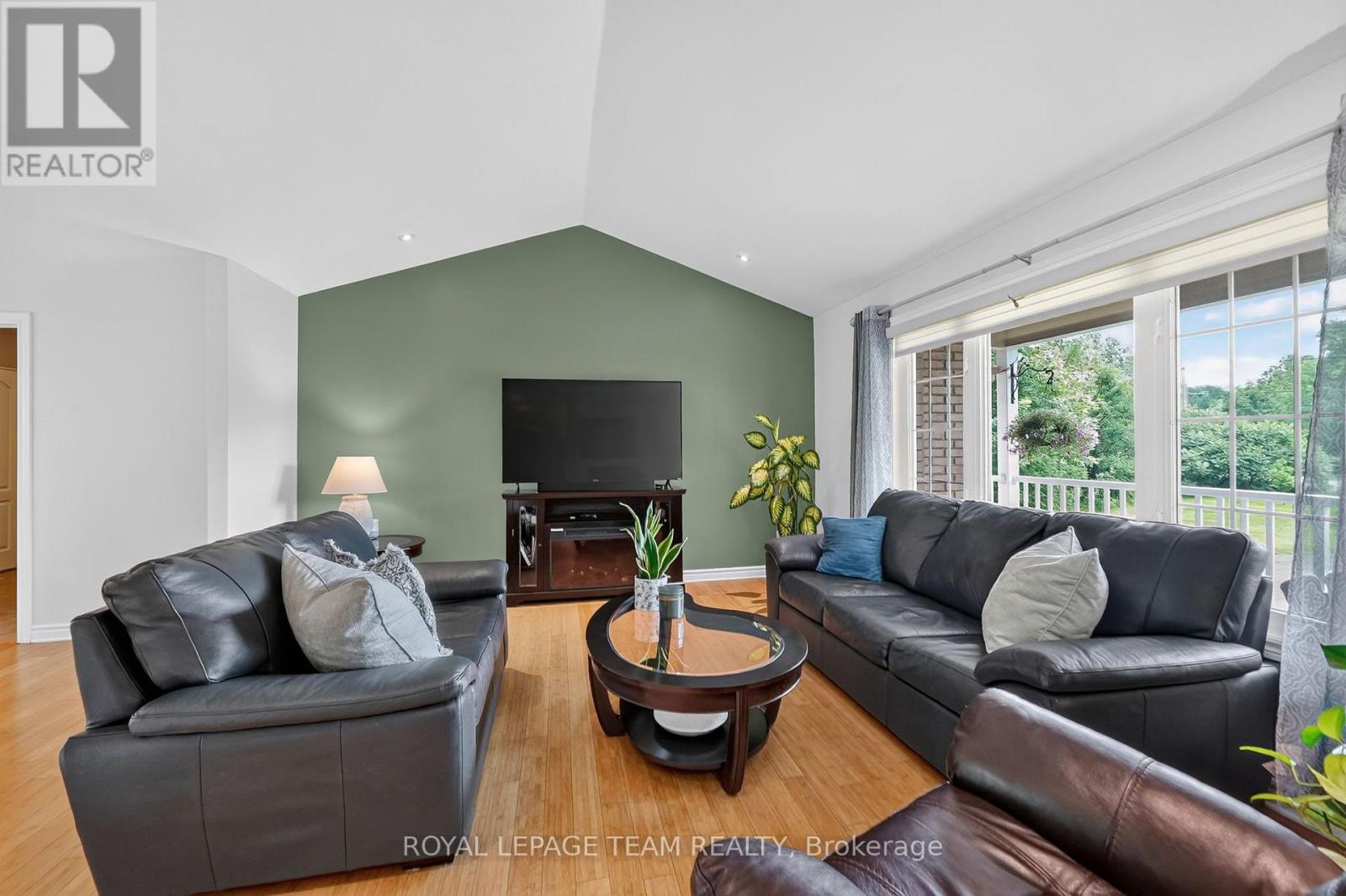 8115 Adam Baker Way, Ottawa, Ontario  K0A 2P0 - Photo 7 - X13559254