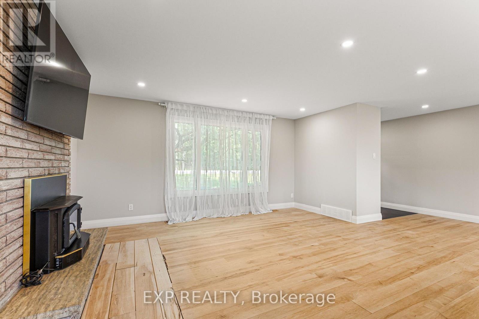 10 Queen Anne Crescent, Ottawa, Ontario  K2C 3H1 - Photo 7 - X13559296