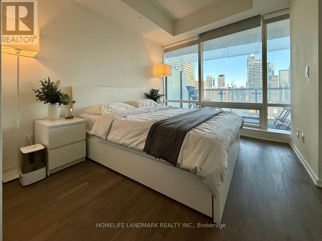 1105 - 1 Bloor Street E, Toronto, Ontario M4W 0A8 - Photo 12 - C13559250