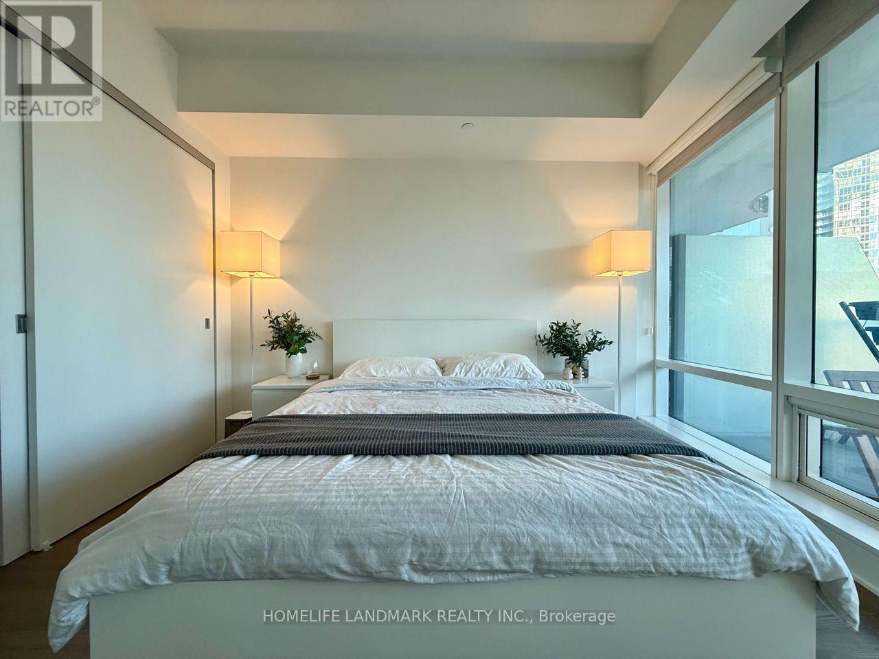 1105 - 1 Bloor Street E, Toronto, Ontario M4W 0A8 - Photo 13 - C13559250