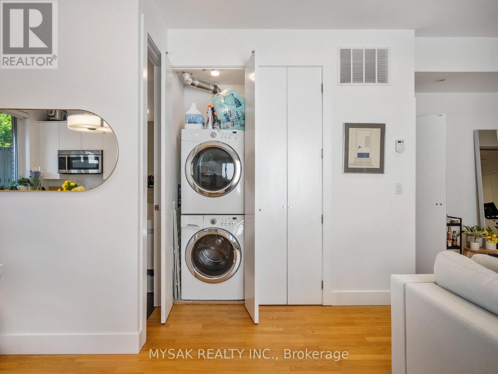 427 Crawford Street, Toronto, Ontario  M6G 3J7 - Photo 18 - C13559278