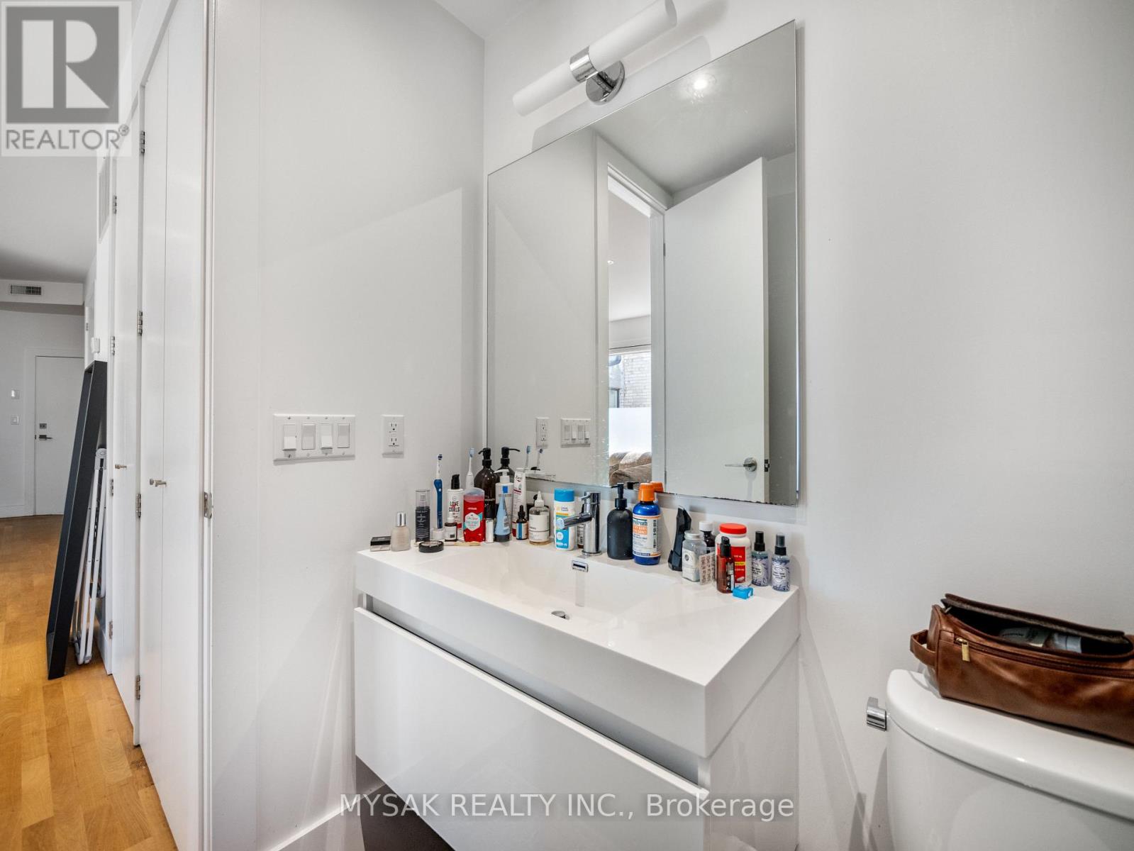 427 Crawford Street, Toronto, Ontario  M6G 3J7 - Photo 33 - C13559278