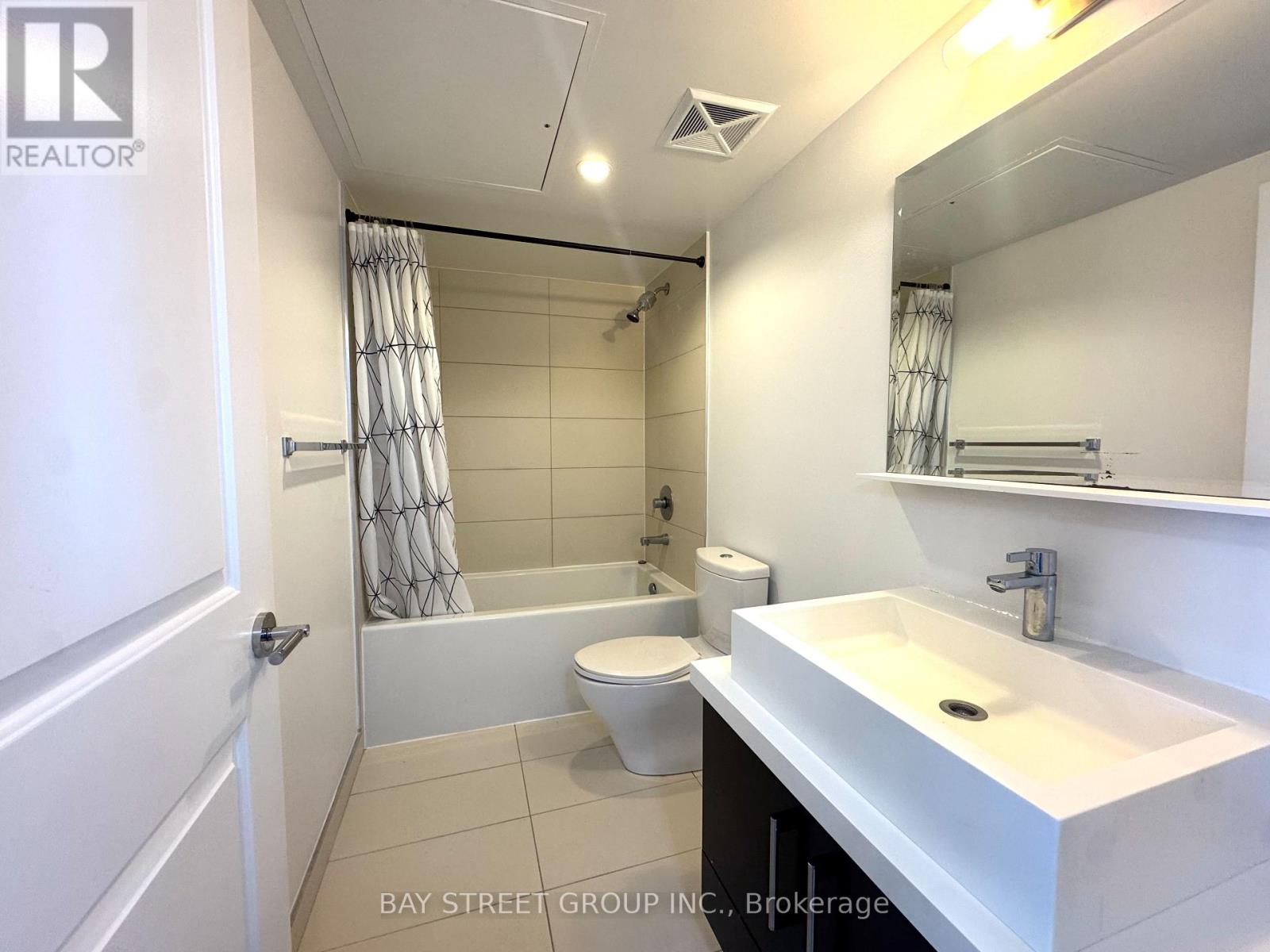 Unit 2305 - 1080 Bay Street, Toronto, Ontario M5S 0A5 - Photo 10 - C13559316