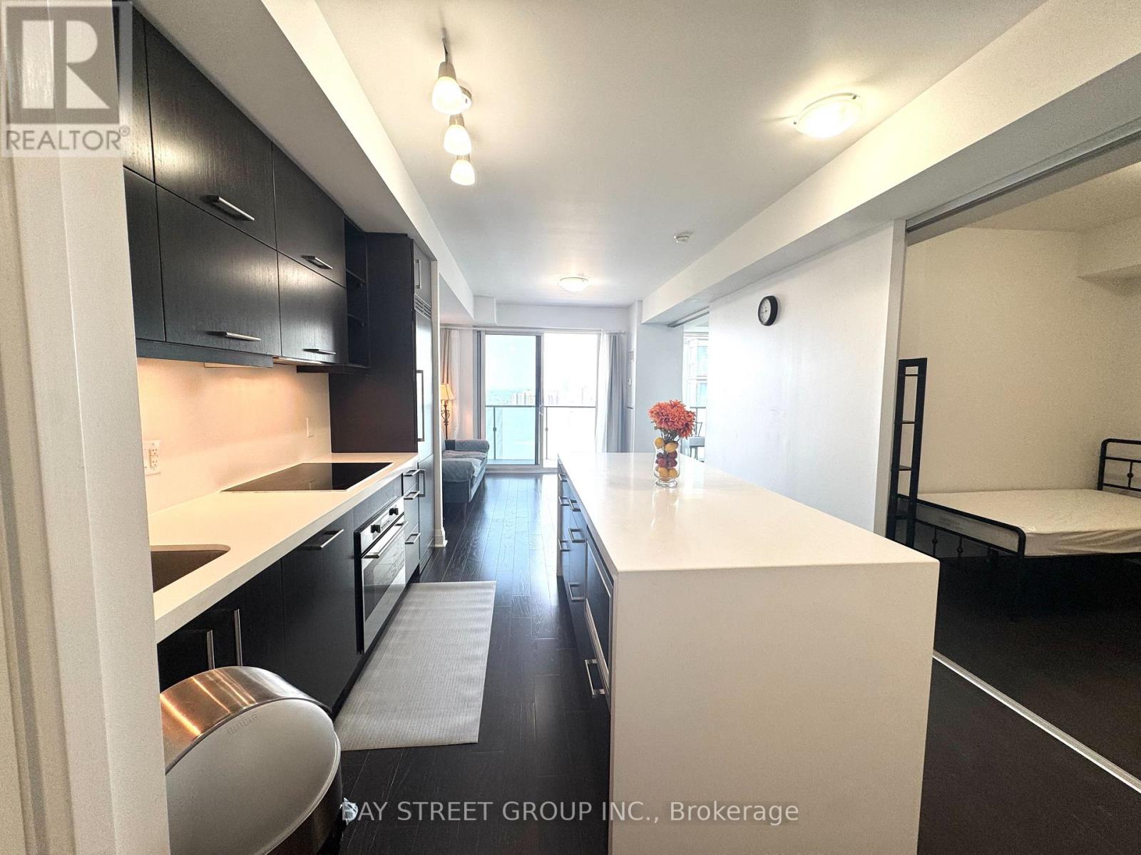 Unit 2305 - 1080 Bay Street, Toronto, Ontario M5S 0A5 - Photo 2 - C13559316