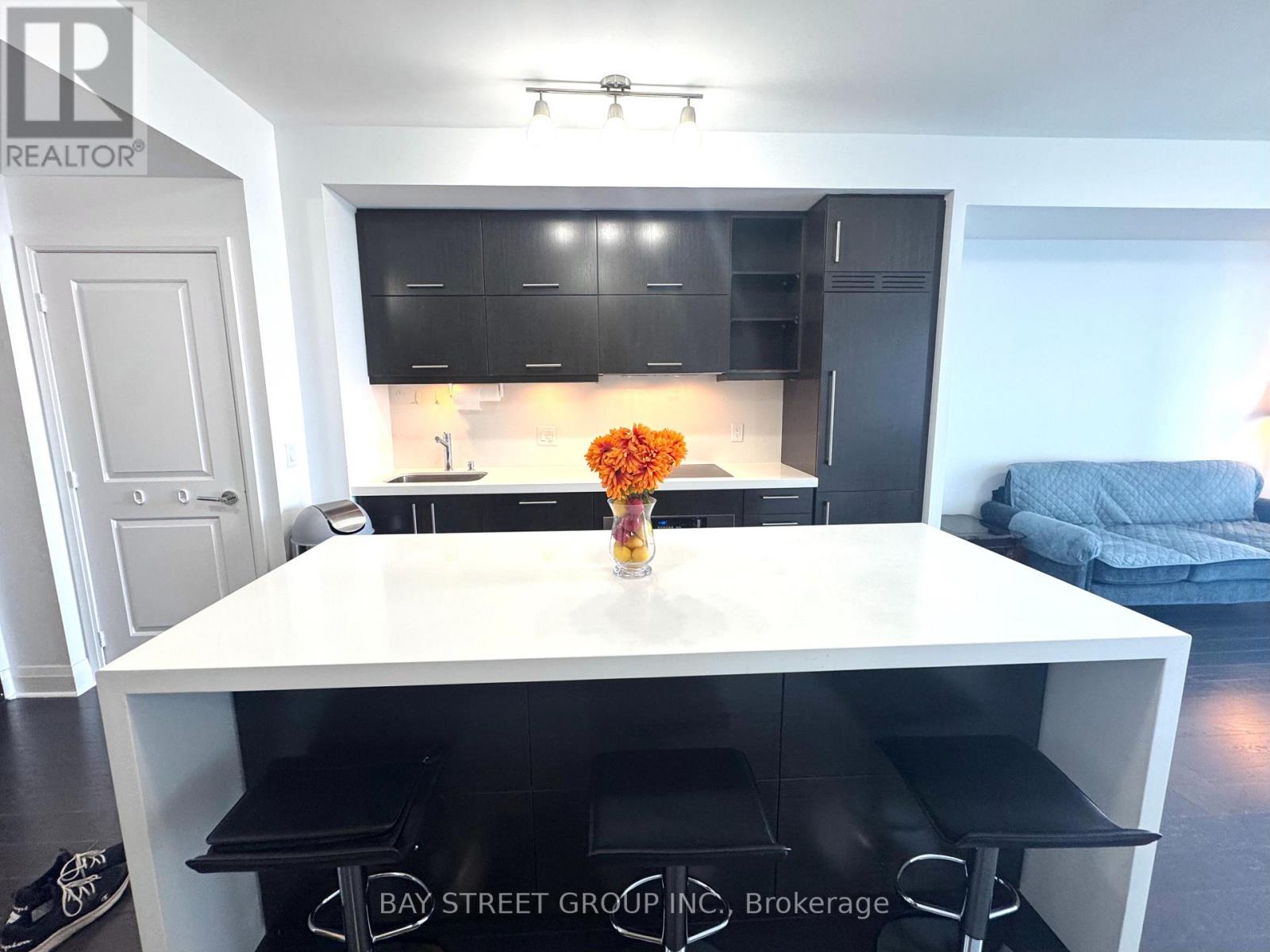 Unit 2305 - 1080 Bay Street, Toronto, Ontario M5S 0A5 - Photo 4 - C13559316