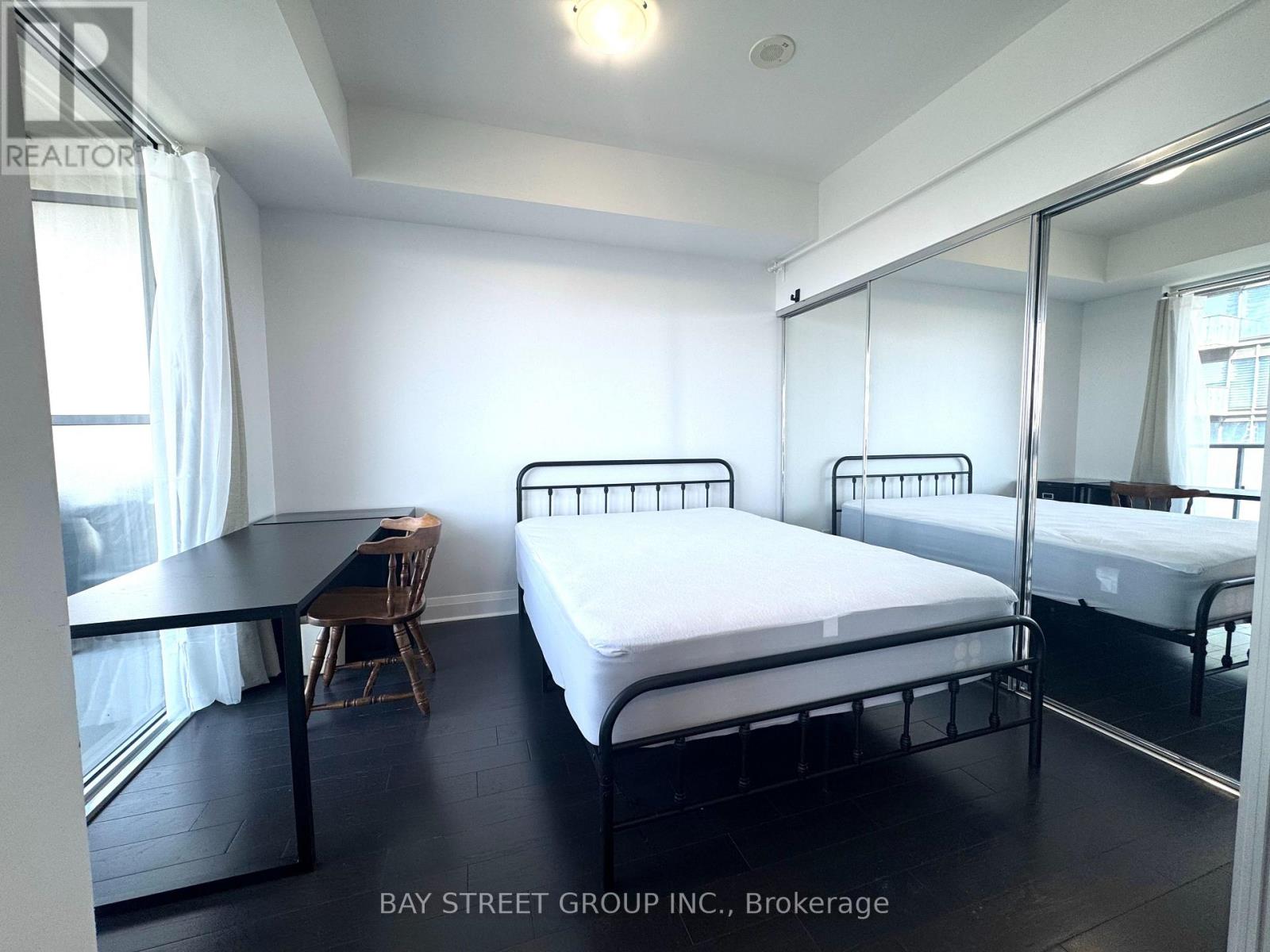 Unit 2305 - 1080 Bay Street, Toronto, Ontario M5S 0A5 - Photo 5 - C13559316