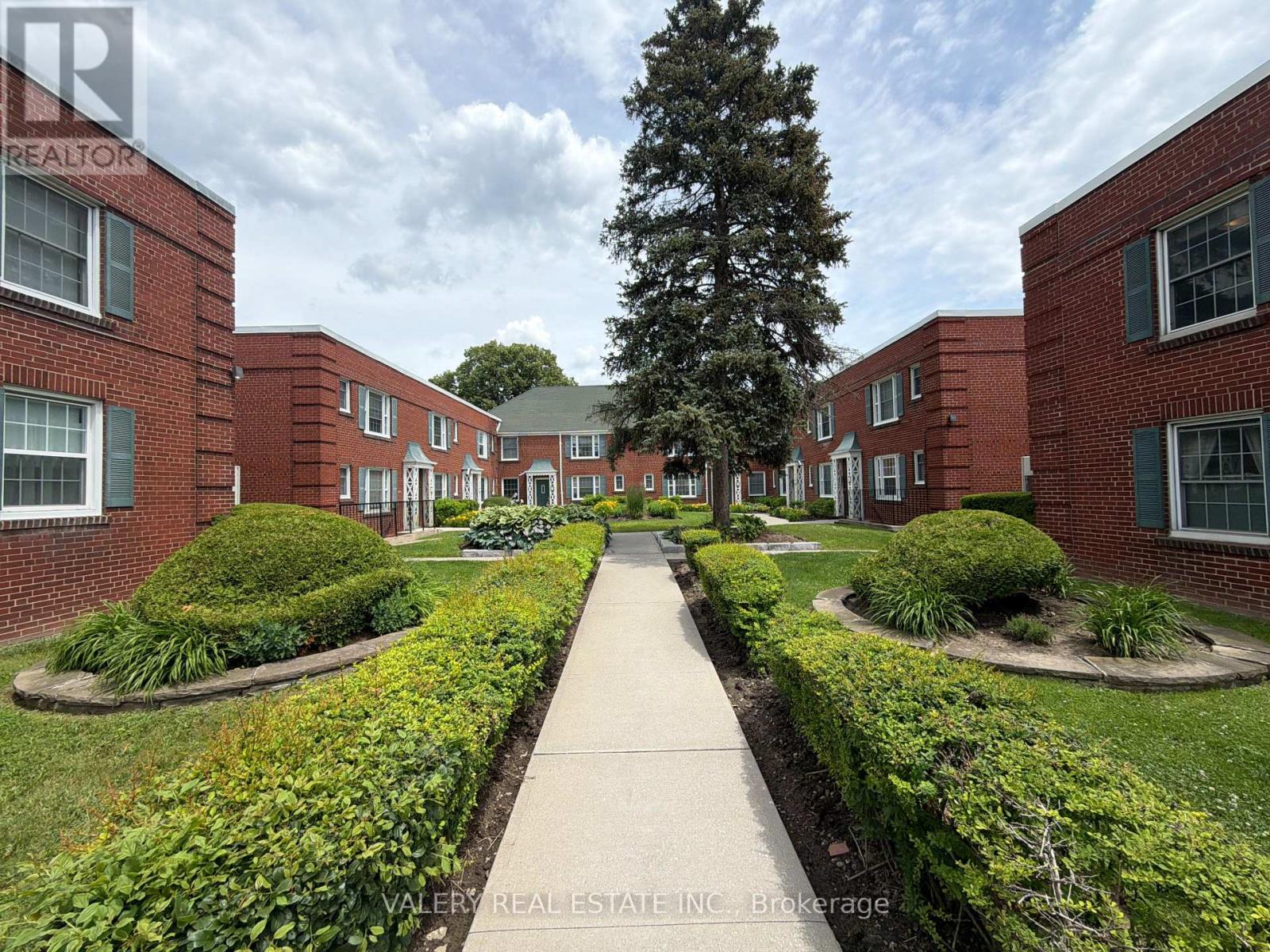 U19 - 1327 Bayview Avenue, Toronto, Ontario   - Photo 2 - C13559318