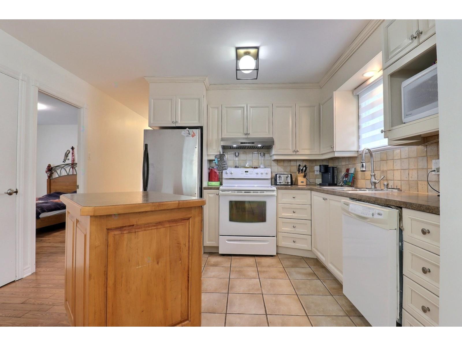 487 Rue Gouin Joliette Quebec Canada J6E2G5 3