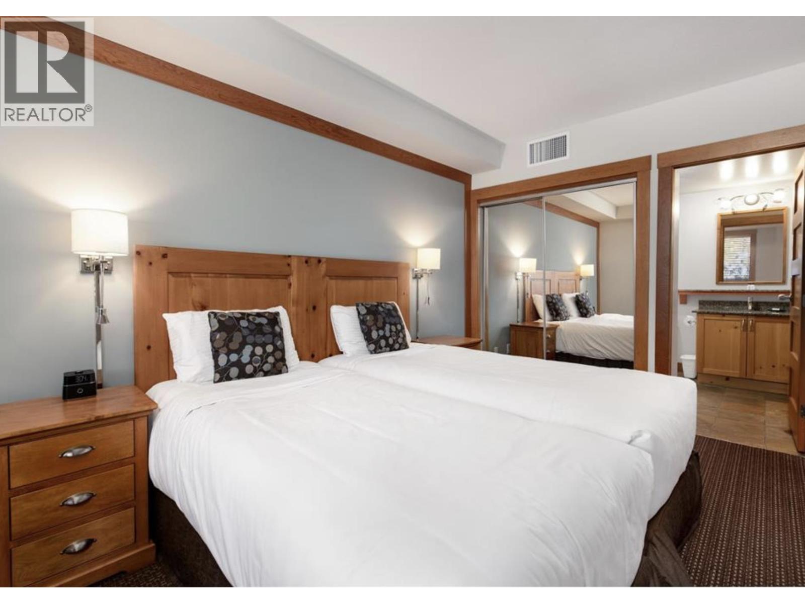 220d 2036 London Lane, Whistler, British Columbia  V8E 0N7 - Photo 14 - R3145894