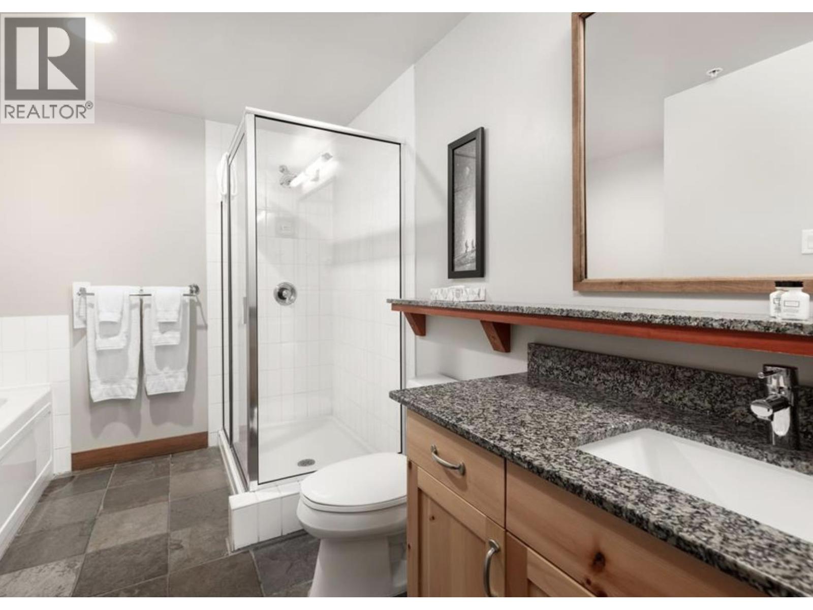 220d 2036 London Lane, Whistler, British Columbia  V8E 0N7 - Photo 17 - R3145894