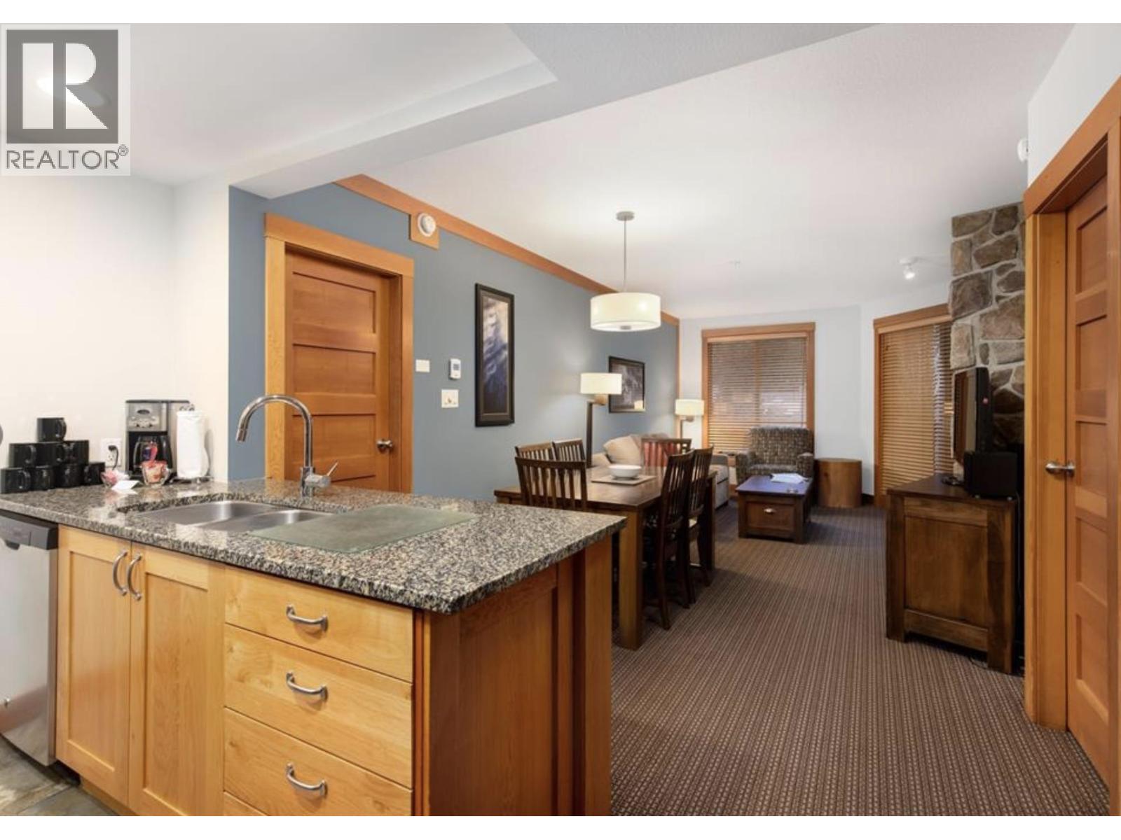 220d 2036 London Lane, Whistler, British Columbia  V8E 0N7 - Photo 6 - R3145894