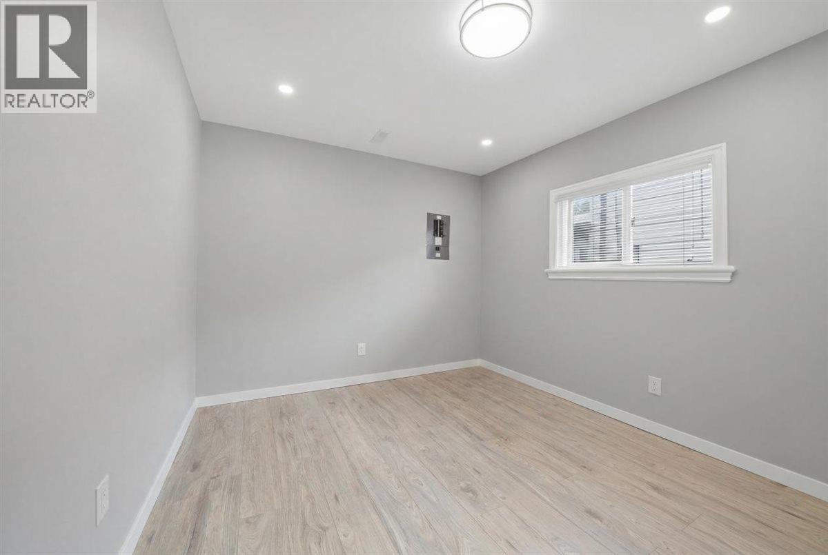 2270 Irvine Avenue, Port Coquitlam, British Columbia  V3C 3H2 - Photo 35 - R3145891