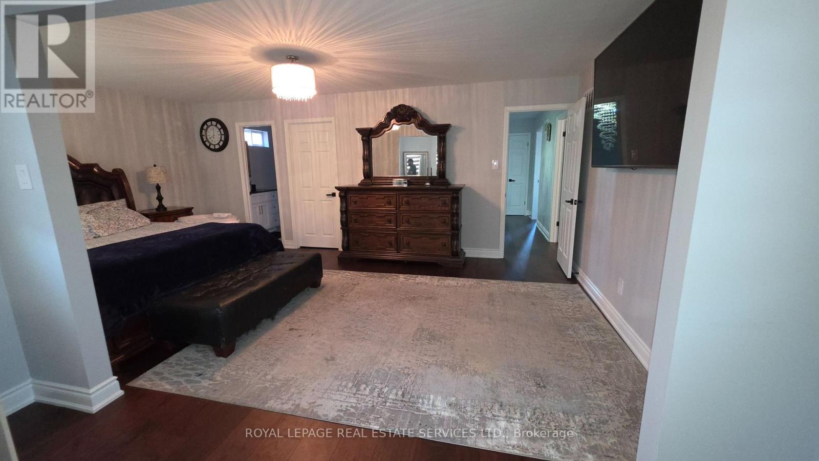 323 Winfield Terrace, Mississauga, Ontario  L5R 1N6 - Photo 2 - W13557180