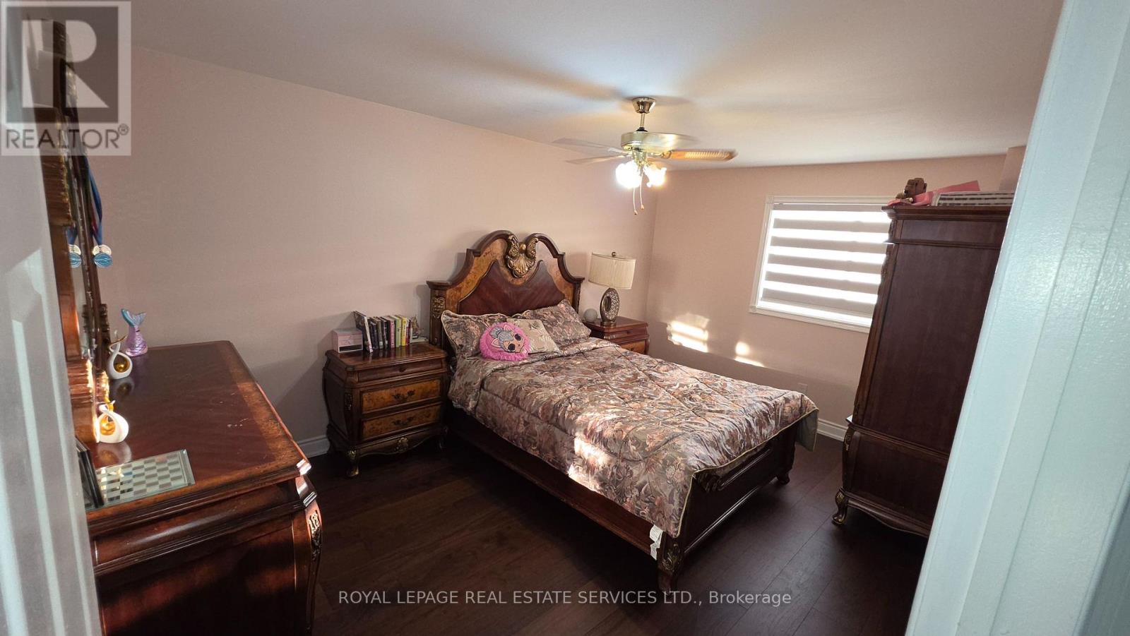 323 Winfield Terrace, Mississauga, Ontario  L5R 1N6 - Photo 5 - W13557180