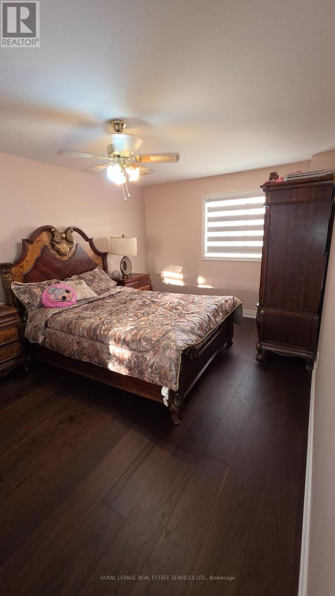 323 Winfield Terrace, Mississauga, Ontario  L5R 1N6 - Photo 6 - W13557180