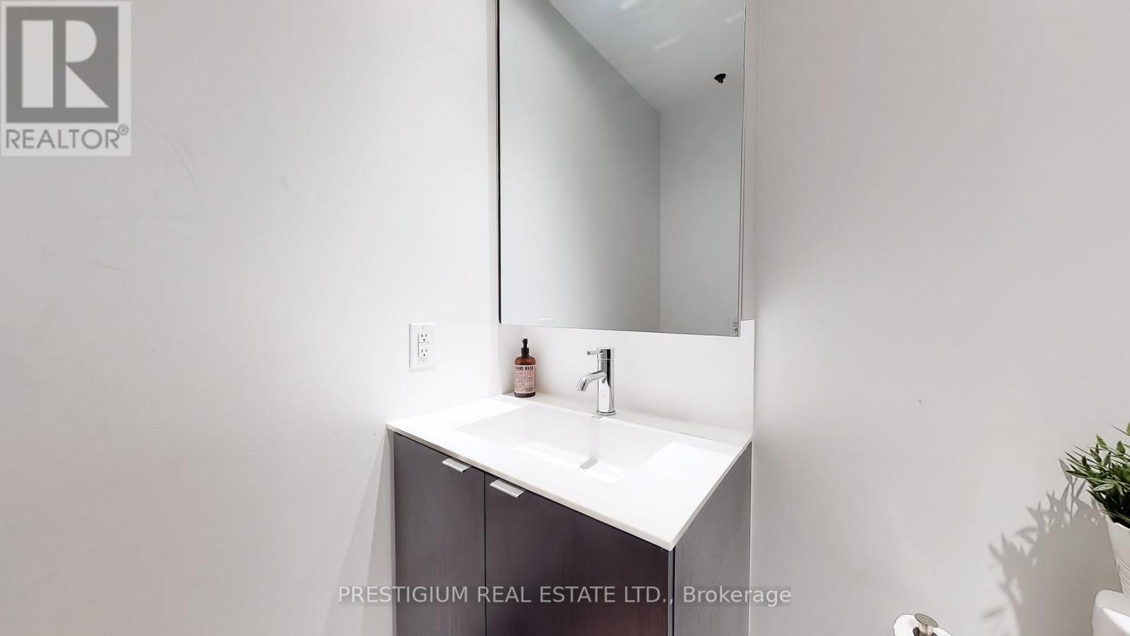 2003 - 20 Edward Street, Toronto, Ontario M5G 0C5 - Photo 24 - C13559370