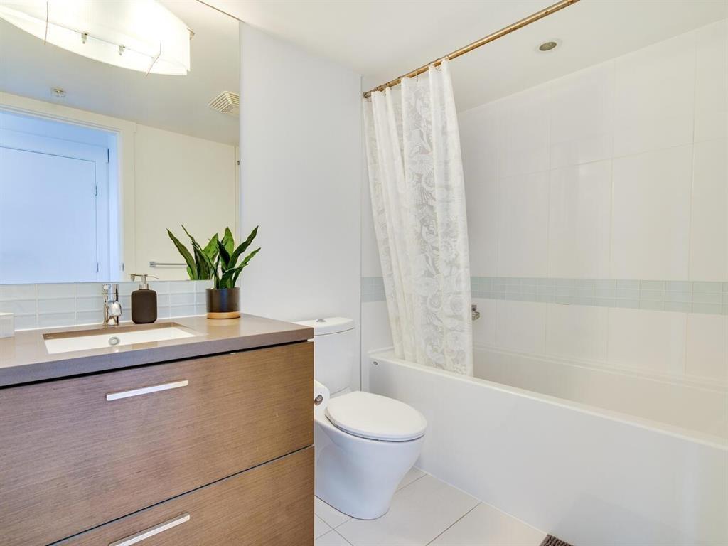 2302 10777 University Drive, Surrey, British Columbia  V3T 0E6 - Photo 11 - R3145903