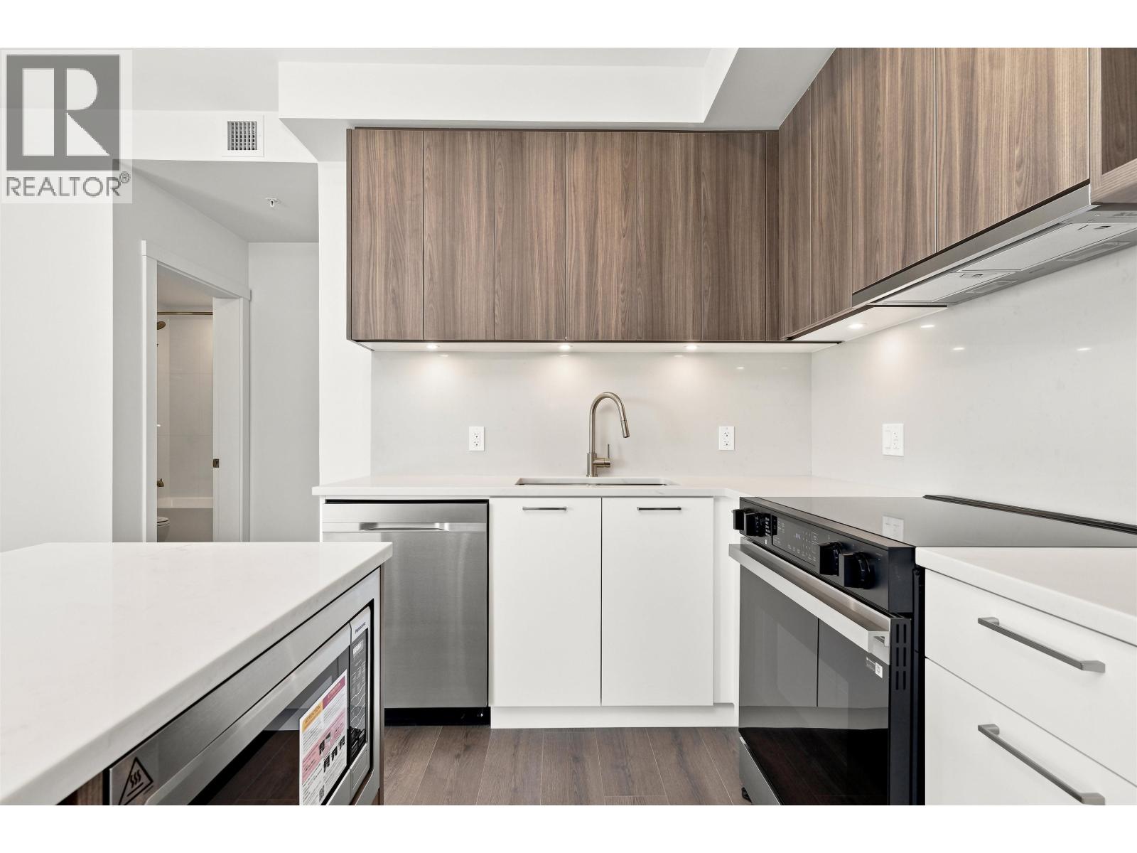 522 82 First Street, New Westminster, British Columbia  V3L 0L8 - Photo 6 - R3145754