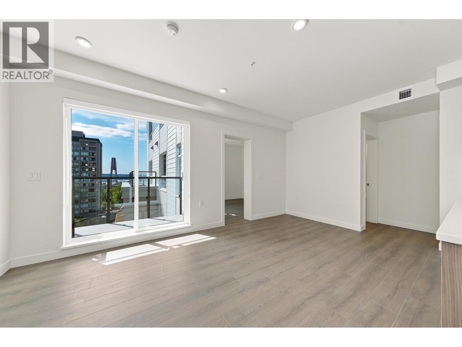 522 82 First Street, New Westminster, British Columbia  V3L 0L8 - Photo 8 - R3145754