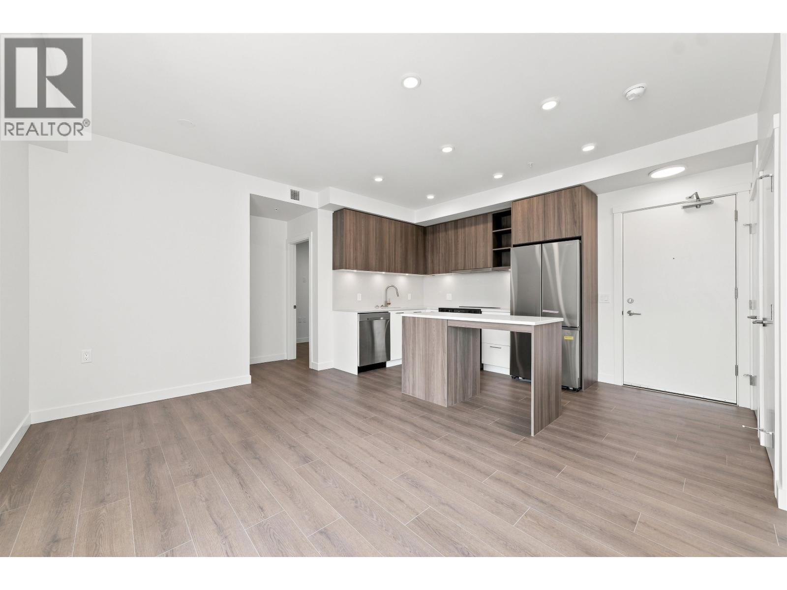 522 82 First Street, New Westminster, British Columbia  V3L 0L8 - Photo 3 - R3145754