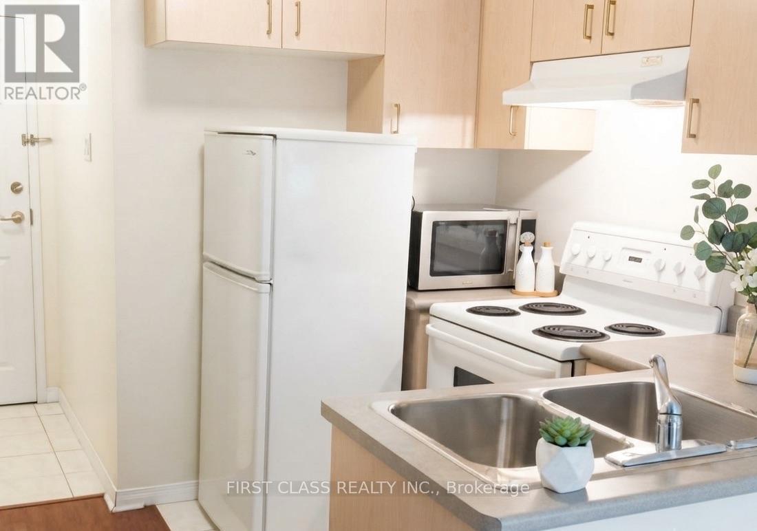 112 Upper - 2351 Kennedy Rd Road, Toronto, Ontario  M1T 3G9 - Photo 5 - E13543170