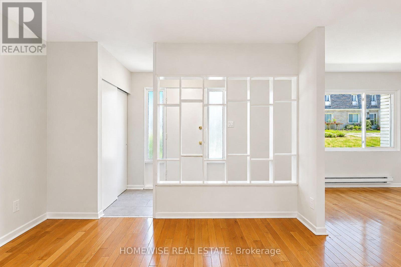 33 - 1350 Winding Trail, Mississauga, Ontario  L4Y 2T8 - Photo 5 - W13552934