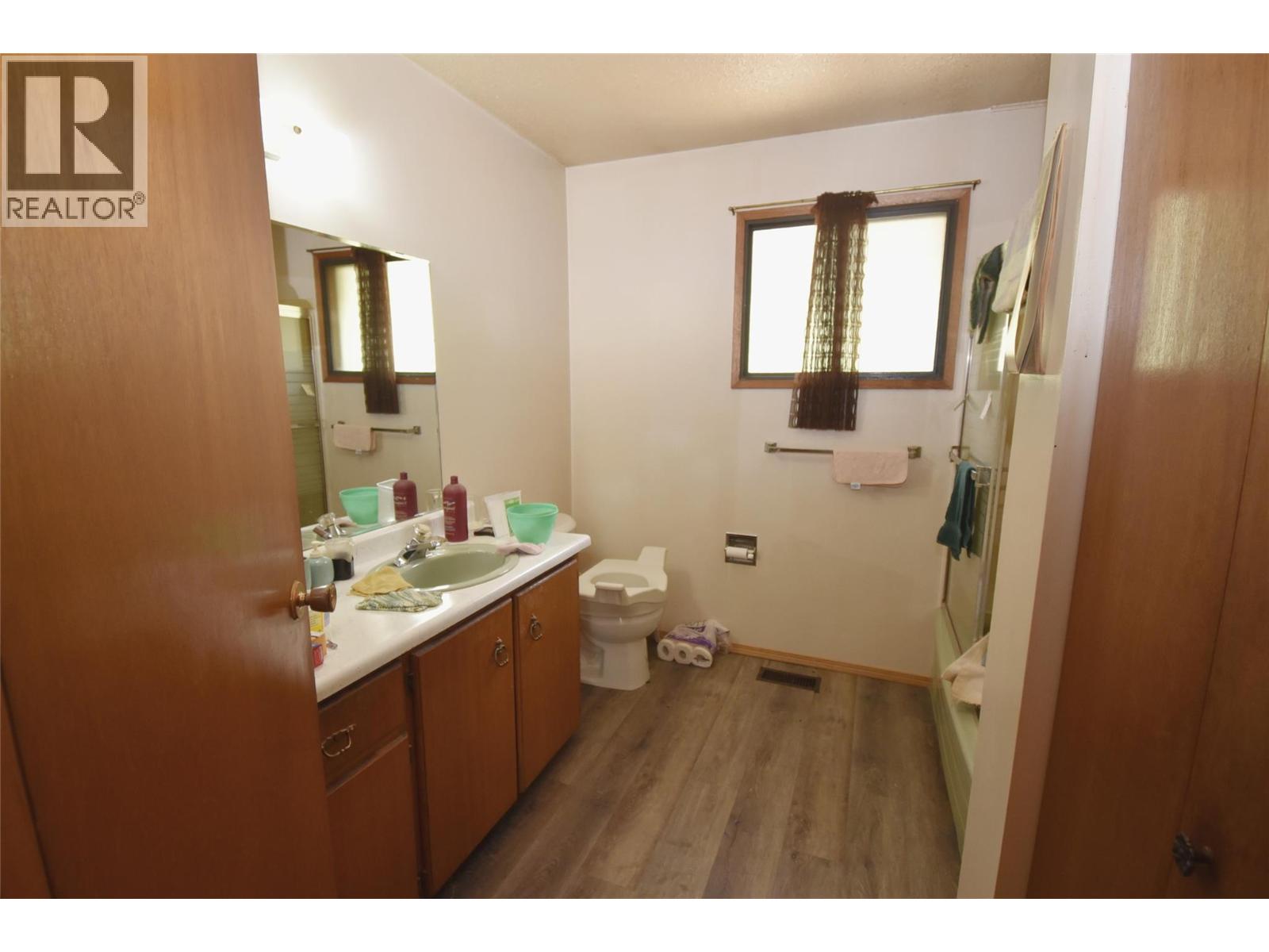 398 Kildare Way, Vernon, British Columbia  V1H 2C7 - Photo 41 - 10394435