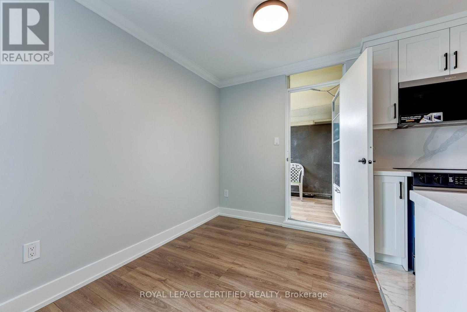 301 - 3170 Kirwin Avenue, Mississauga, Ontario  L5A 3R1 - Photo 18 - W13525106
