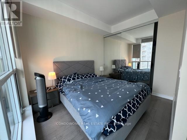 1803 - 770 Bay Street, Toronto, Ontario  M5G 0A6 - Photo 5 - C13559386