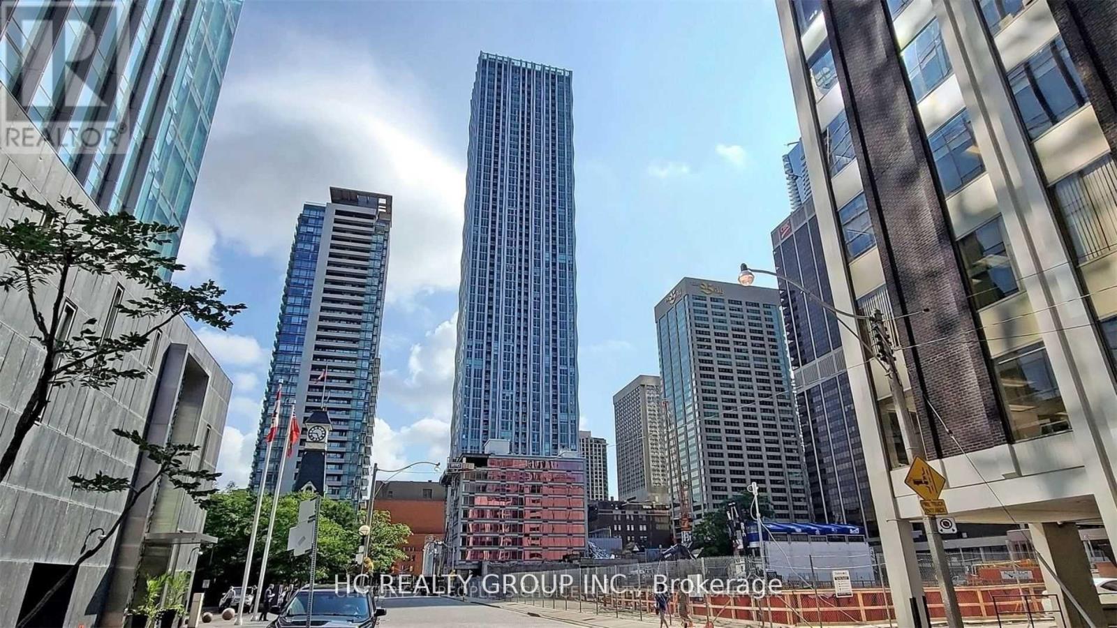 2701 - 1 YORKVILLE AVENUE, Toronto (Annex)
