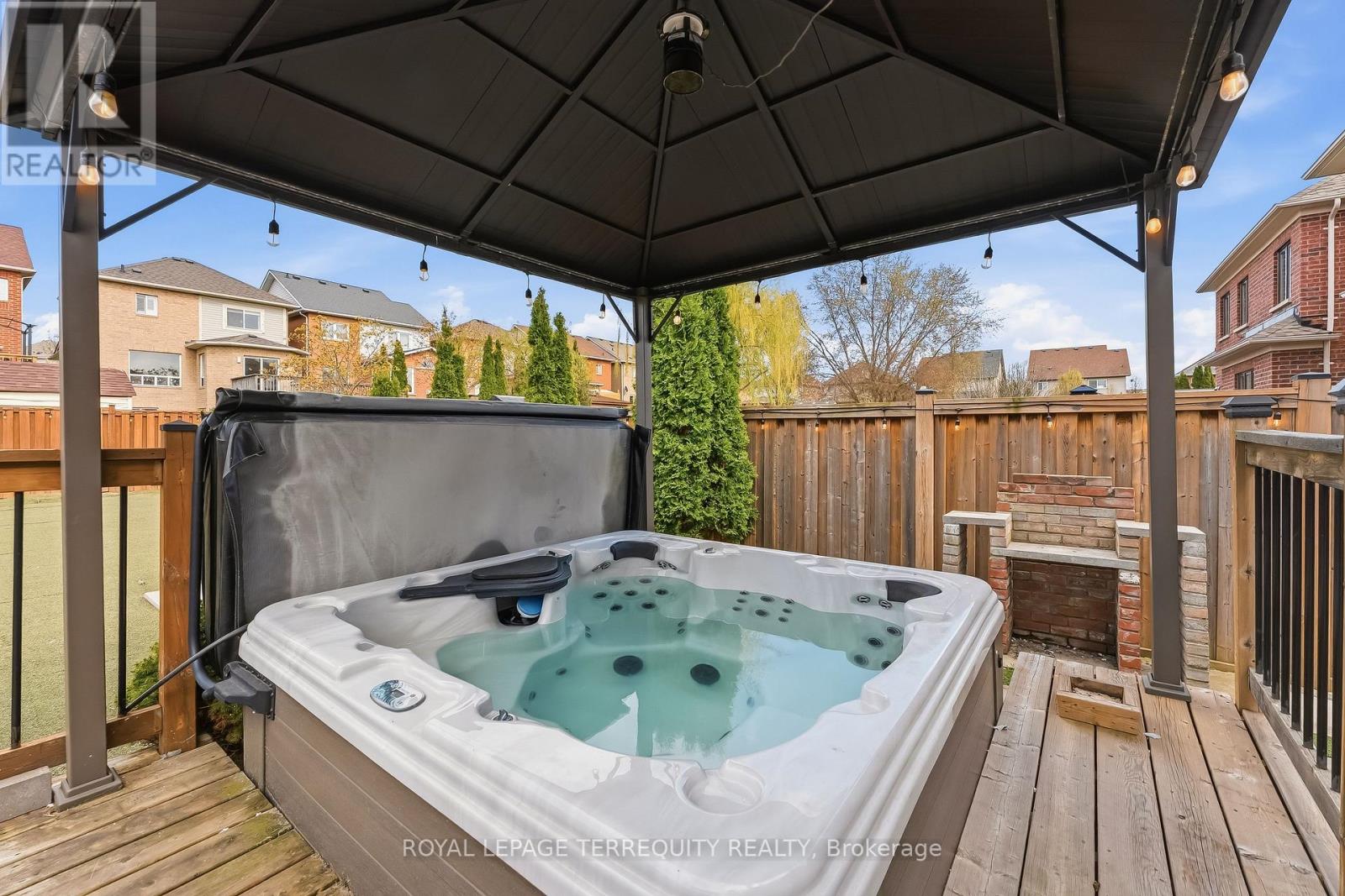 144 Underwood Drive, Whitby, Ontario  L1M 0K9 - Photo 41 - E13559380