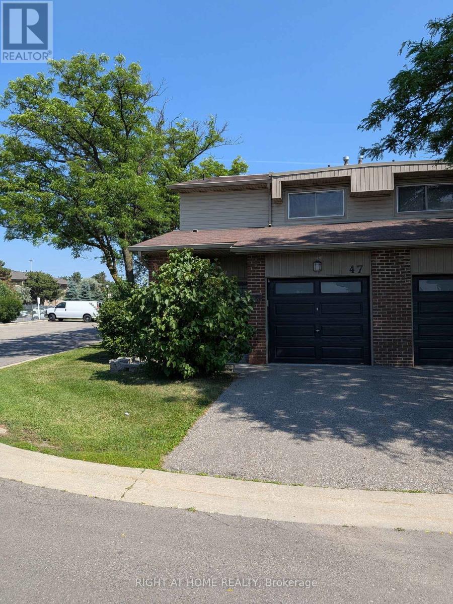 47 - 485 Meadows Boulevard, Mississauga, Ontario L4Z 1H1 - Photo 2 - W13559382
