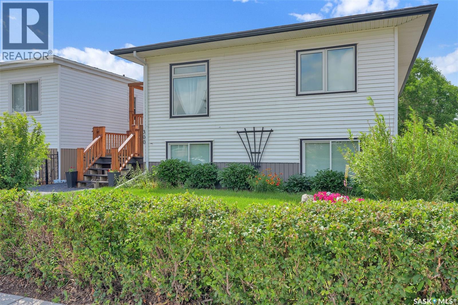 300 Montreal Street, Regina, Saskatchewan  S4R 1L1 - Photo 2 - SK042448