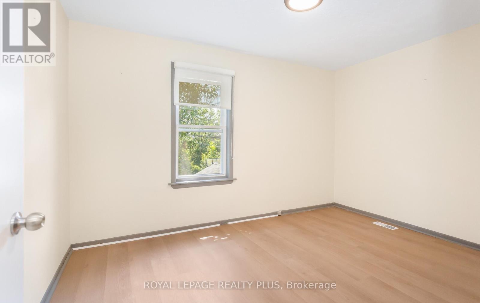 39 Maria Street, Toronto, Ontario  M6P 1W1 - Photo 15 - W13559410