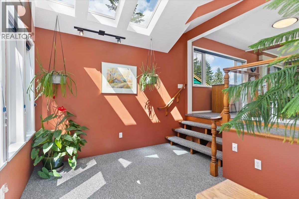 1866 Eastern Drive, Port Coquitlam, British Columbia  V3C 2T6 - Photo 3 - R3145907